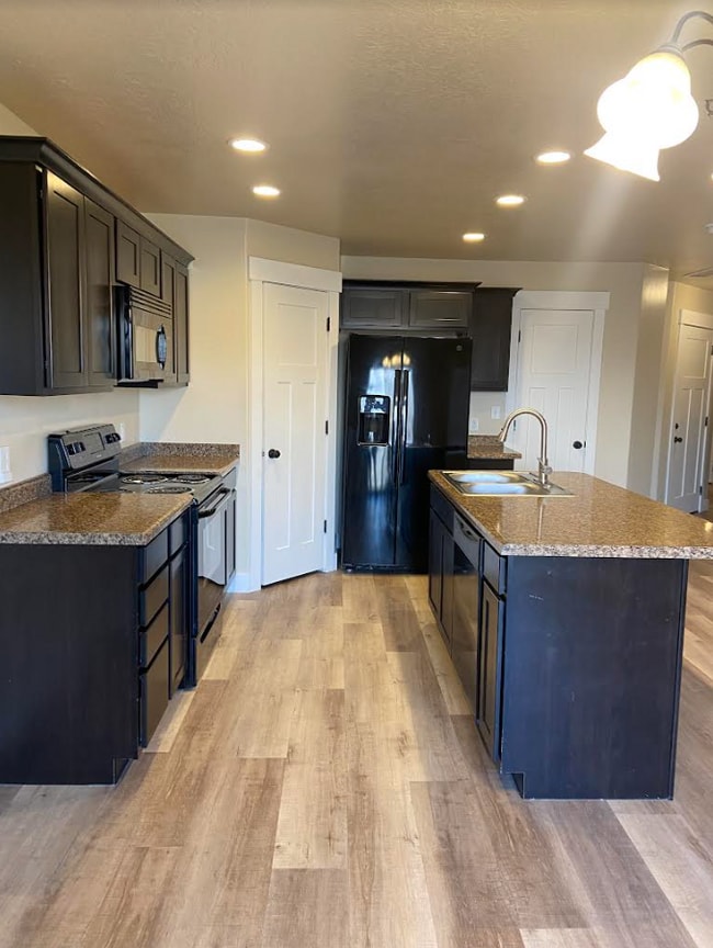 Building Photo - 505 S 340 W