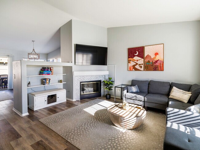 Building Photo - 80490 Paseo Tesoro