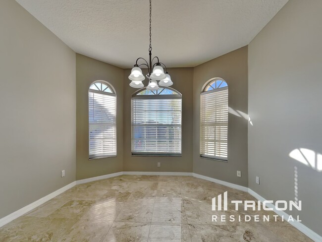 Building Photo - 716 Bunker View Dr