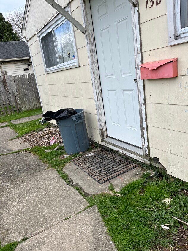 13B Woolsey Rd Unit B, Middletown, RI 02842 Apartments in Middletown