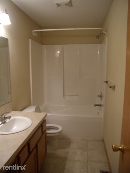 Building Photo - 3342 N Governeour Cir