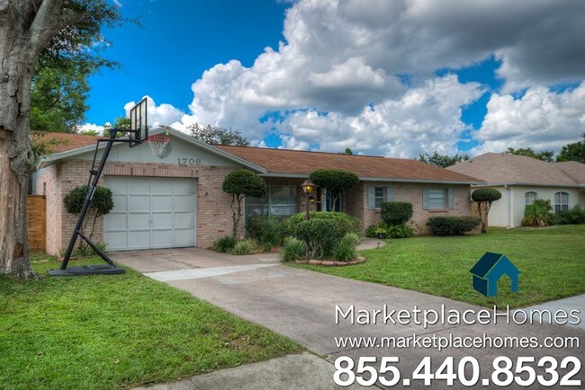 Foto del edificio - 1706 Urbana Ave