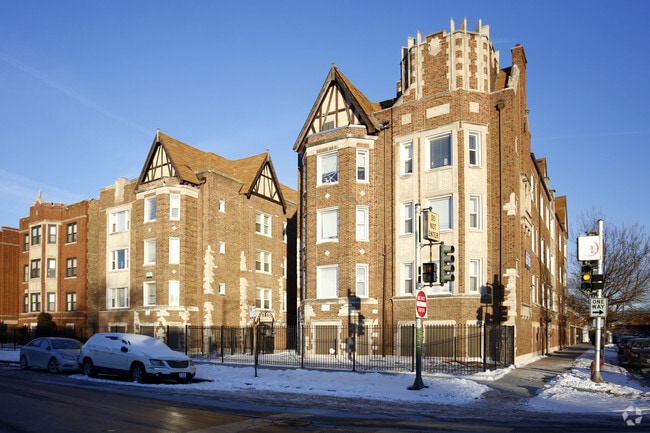 Building Photo - 8251 S Ellis