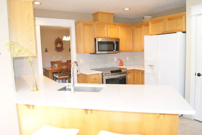 Foto del edificio - 14801 NW Deerfoot Ln