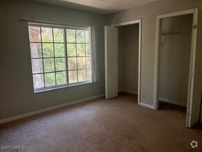 Building Photo - 9430 Ivy Brook Run