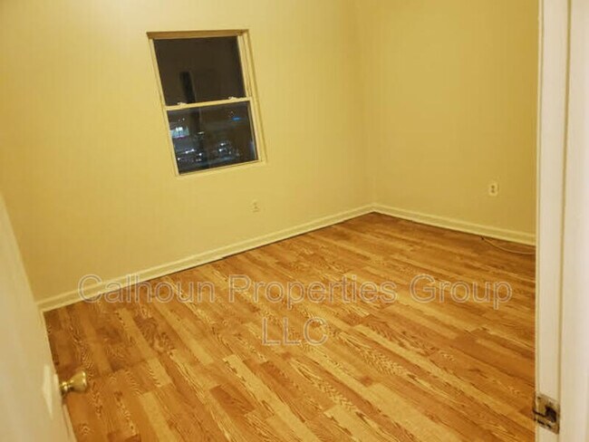 Building Photo - 3512 Woodbrook Ave
