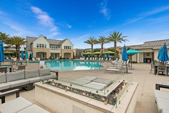Building Photo - Village of Escaya - 3 Br 2.5 Ba - 2 car at...