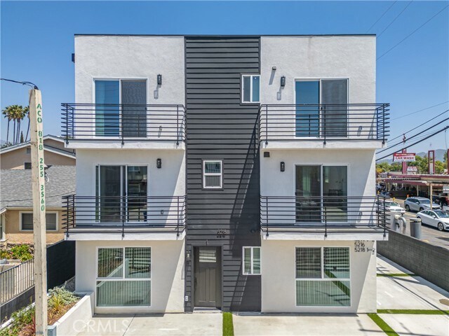 Building Photo - 5218 Auckland Ave