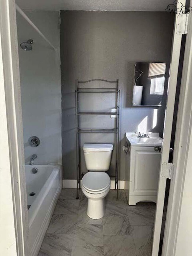 Building Photo - 1011 16th St