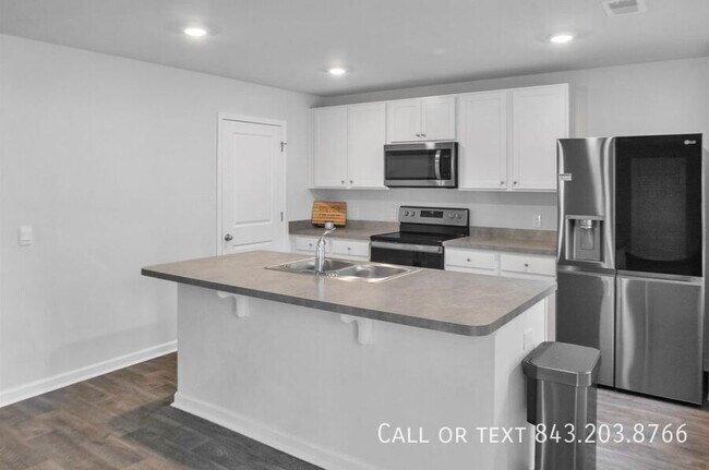 Foto del edificio - 522 Shady Maple St