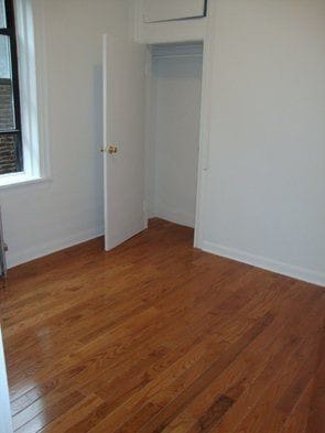 Primary Photo - 543 W 49th St