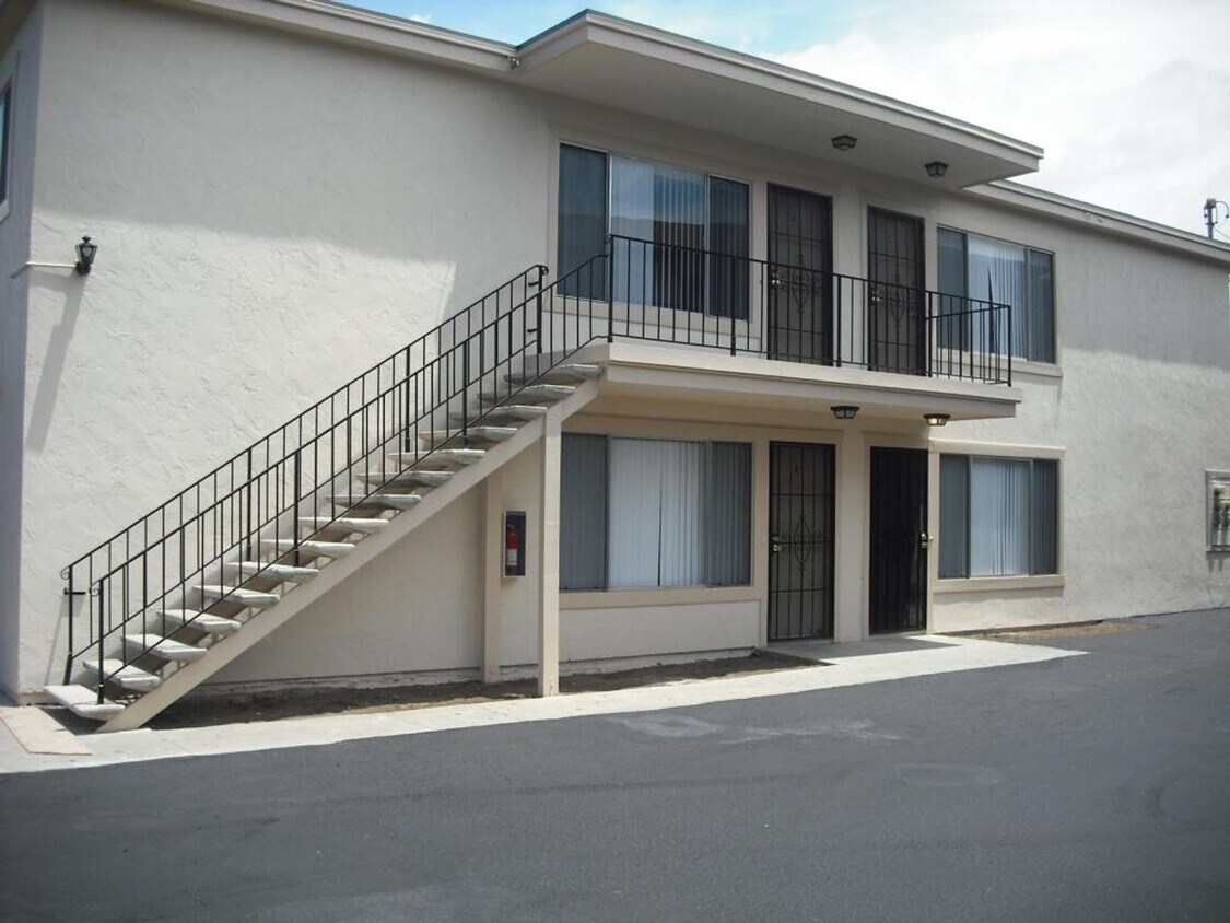 Foto principal - Spacious 2BD/1BA Apartment in Azalea Park ...
