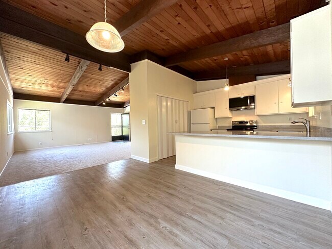 Photo - 514 The Alameda Townhome