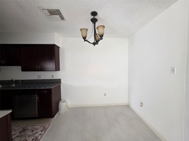 Foto del edificio - 5613 Cripple Brook Ct