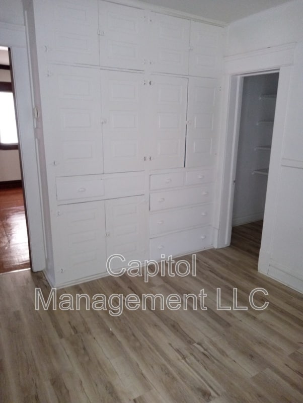 Foto del edificio - 323 W Saginaw St