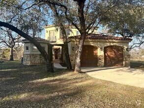 Building Photo - 128 Arollo Ct