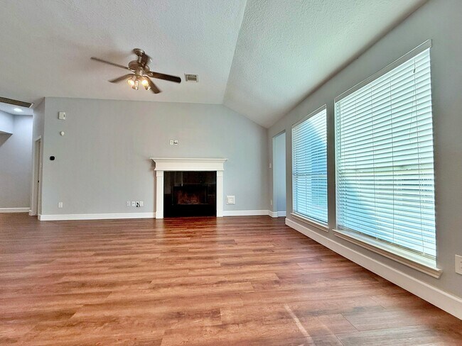 Foto del edificio - 3610 Maple Pass Ct