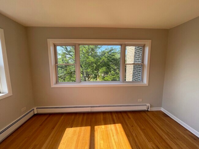 Foto del edificio - 4641 Main St