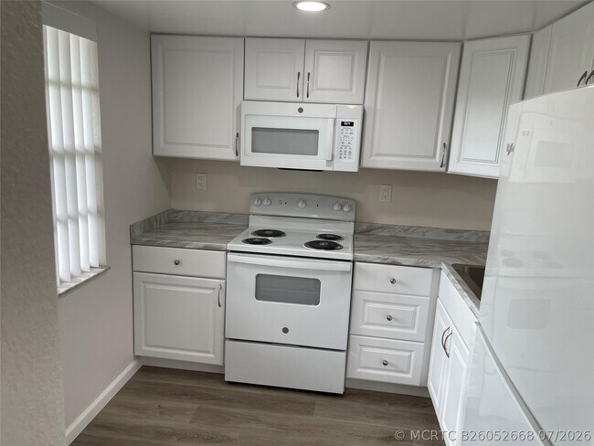 Building Photo - 3099 NW 48th Ave