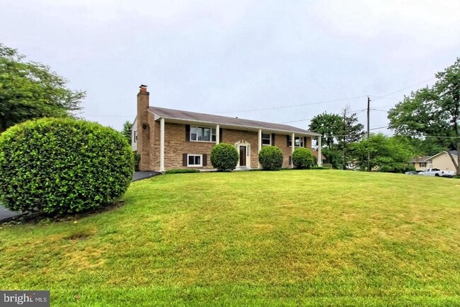 Foto del edificio - 6017 Walhaven Dr