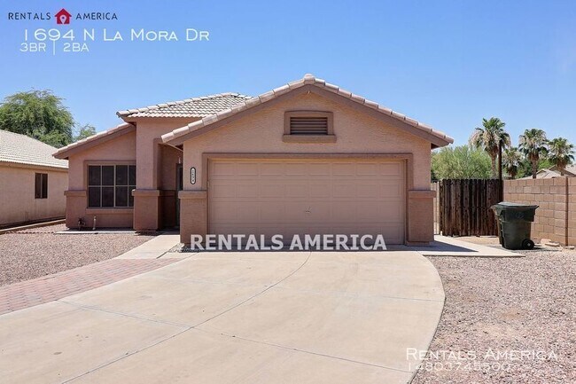 Building Photo - 1694 N La Mora Dr