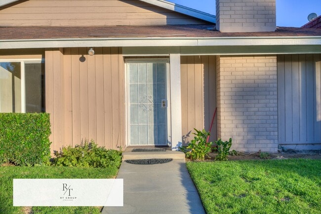 Building Photo - Classy yet Charming Newly Remodeled 1 Bedroom 1 Bathroom Residence