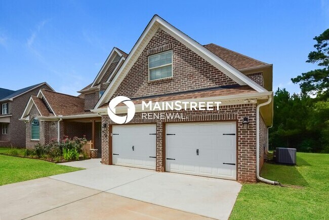 Foto del edificio - 5 Bedroom Pet-Friendly Home in McDonough, GA with Main Street Renewal