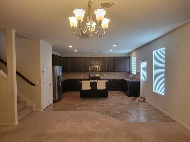 Foto del edificio - 20135 Linden Spruce Ln