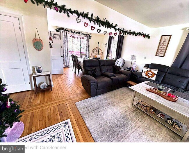 Foto del edificio - 409 Swarthmore Rd