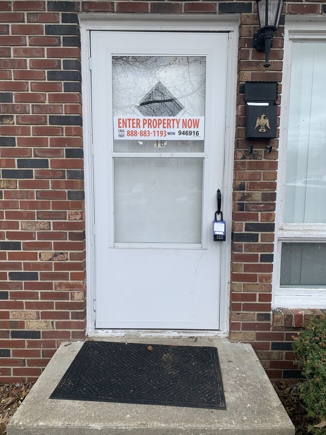 Building Photo - Apartment for rent Carteville Illinois