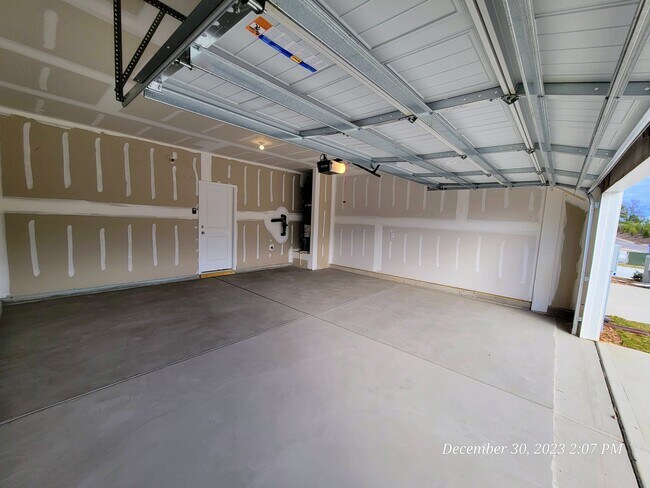 Foto del edificio - 5604 Preveza Pl