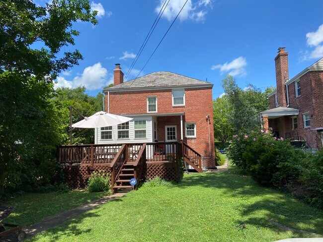 Foto del edificio - 1254 Van Buren St NW