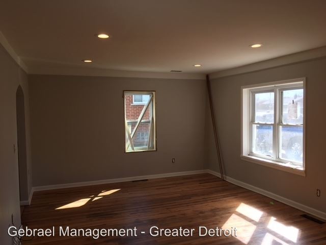 Building Photo - 3 br, 1 bath House - 30064 Ann Arbor Trail