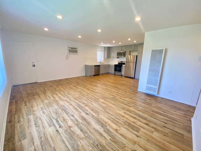 Building Photo - 144 Westmoreland Ave