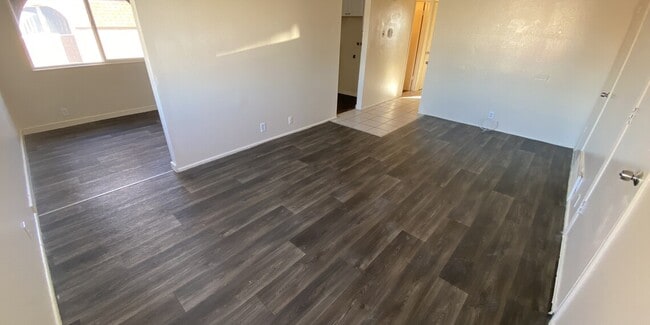 Foto del edificio - 1789 Lake Park Dr