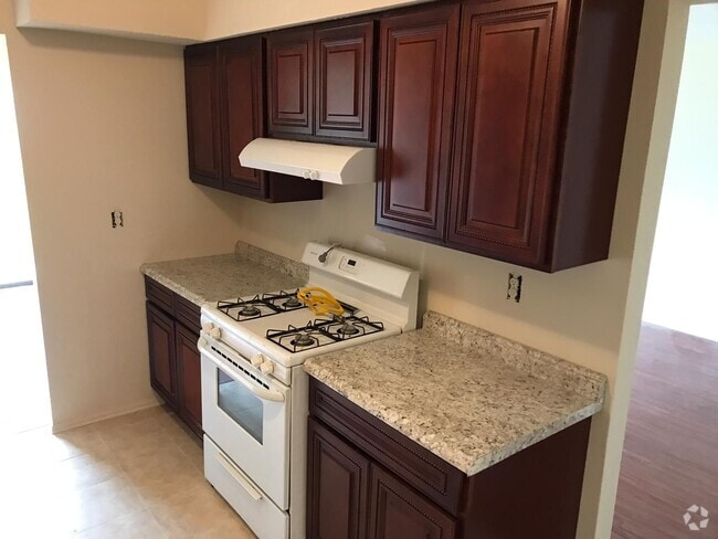 Similar unit actual photos not available yet - 9 Coriander Dr
