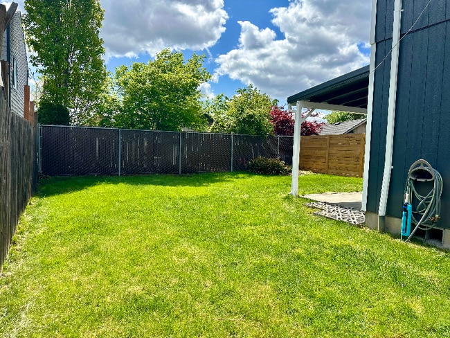 Photo - 155 W Berkeley St House