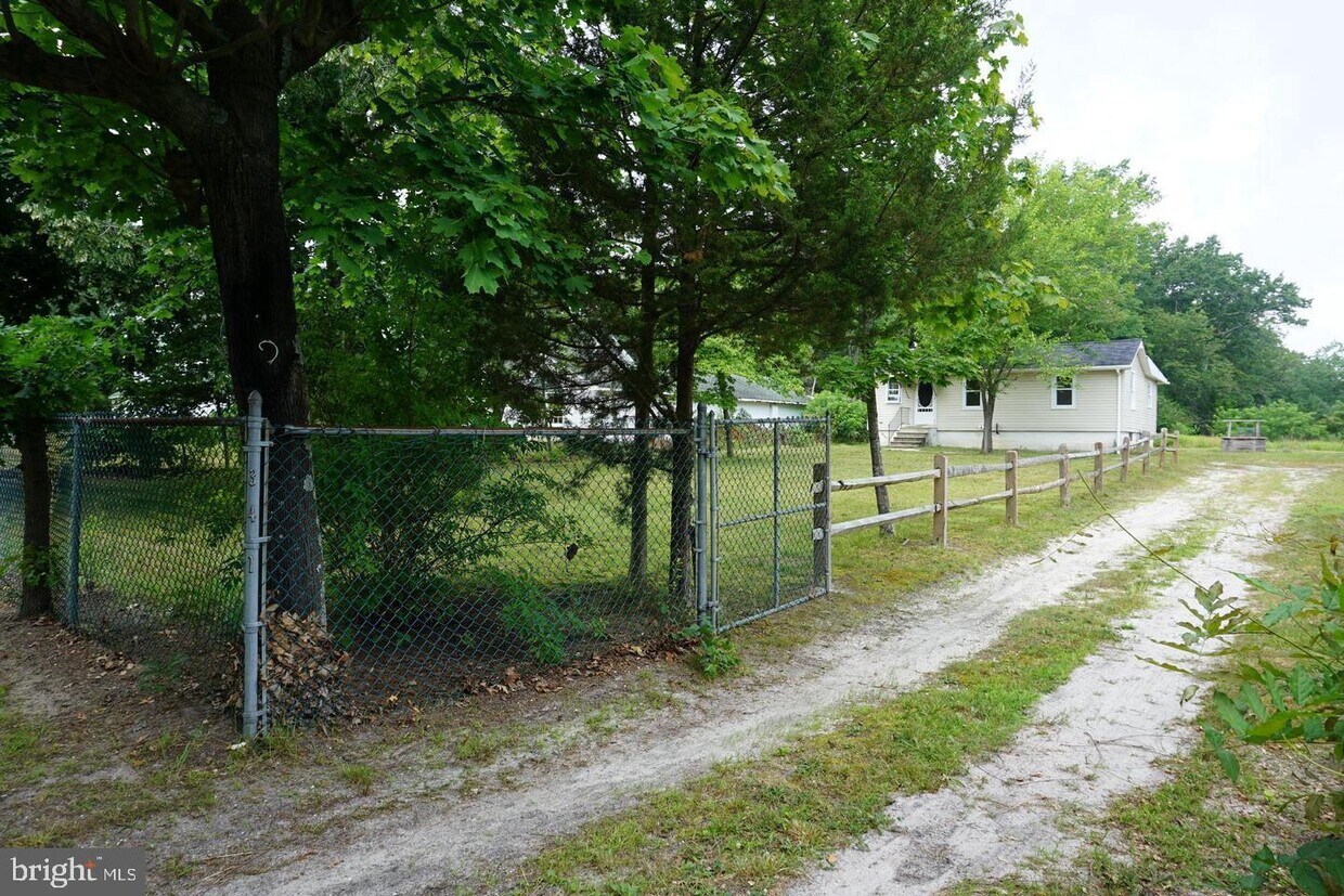 341 Weymouth Rd, Buena, NJ 08310 House Rental in Buena, NJ