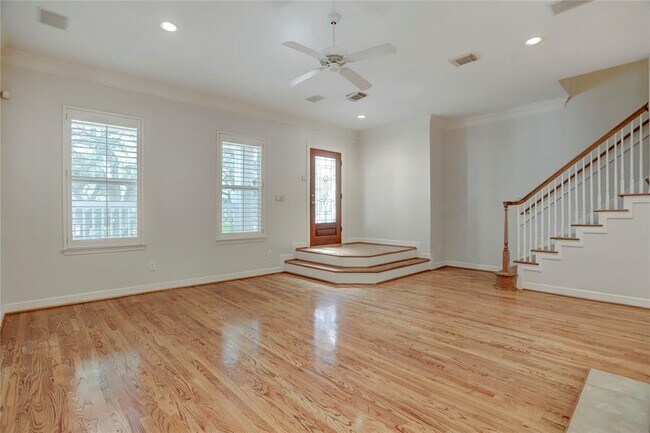 Building Photo - 421 Westmoreland St