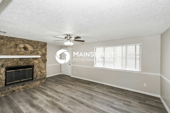 Foto del edificio - 3 Bedroom Pet-Friendly Home in JACKSONVILLE, FL with Main Street Renewal