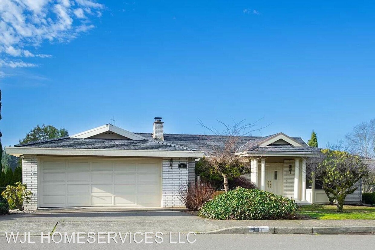 Primary Photo - 5 br, 3 bath House - 901 144th Pl SE