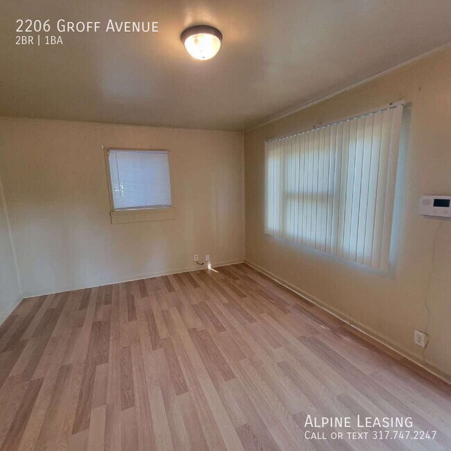 Foto del edificio - 2206 Groff Ave