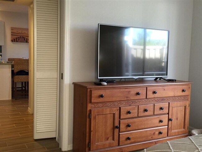 Foto del edificio - 3Bedr home comfortable decor great location