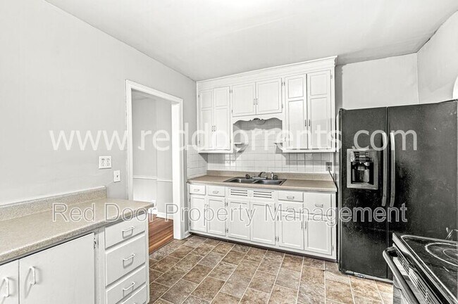 Building Photo - 1251 N Emerson Ave