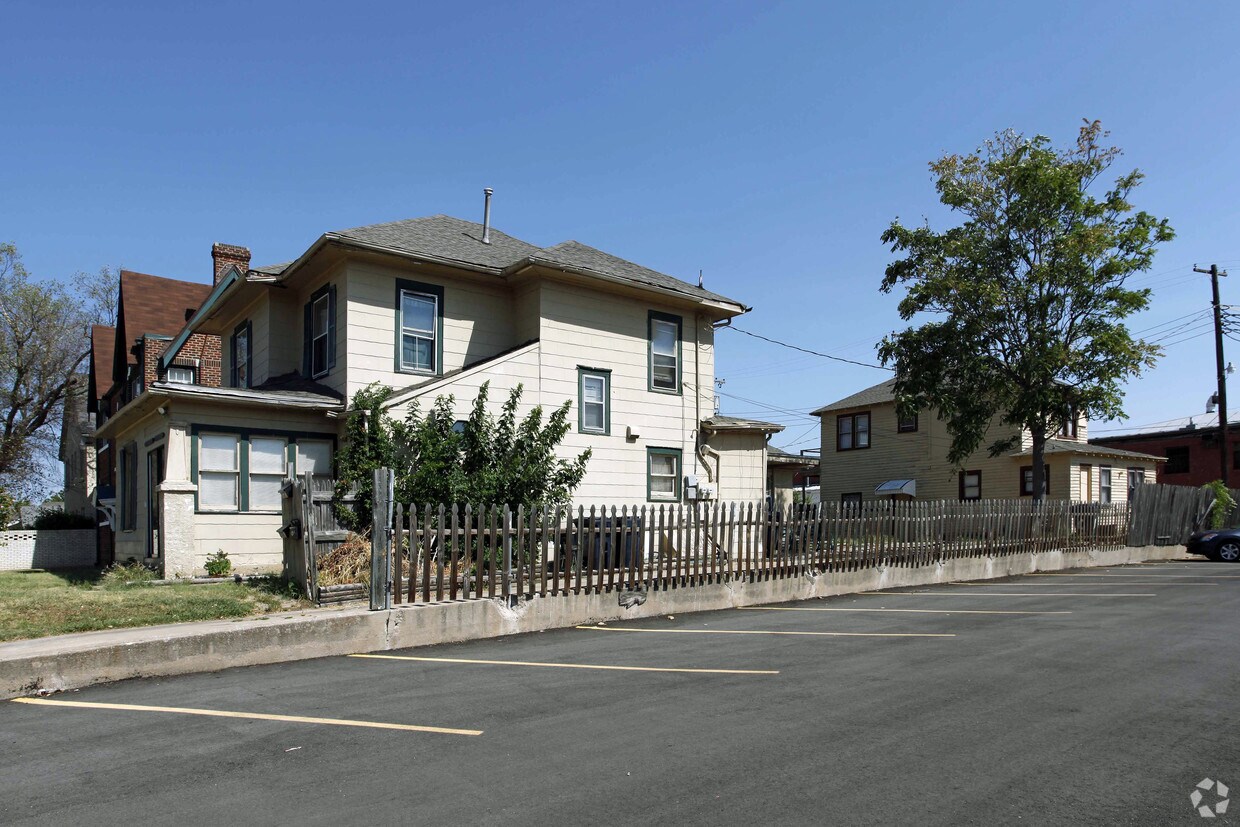 Building Photo - 312 NW 24th St