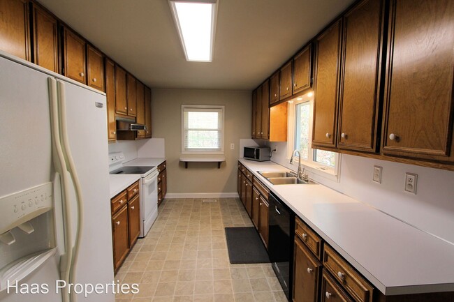 Building Photo - 3 br, 2 bath House - 921 Arnold Mill Road ...