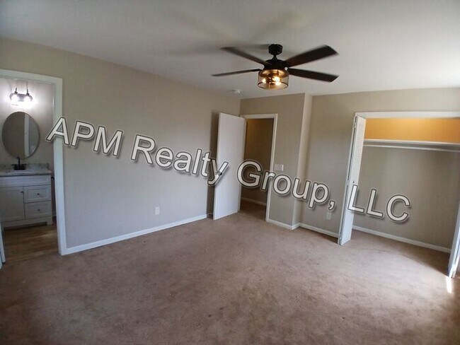 Foto del edificio - Newly Remodeled Home in Southeast Columbia