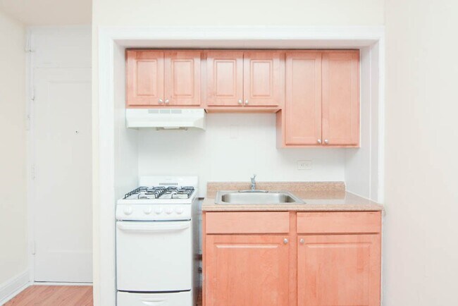 Foto del edificio - 3335 W Diversey Ave