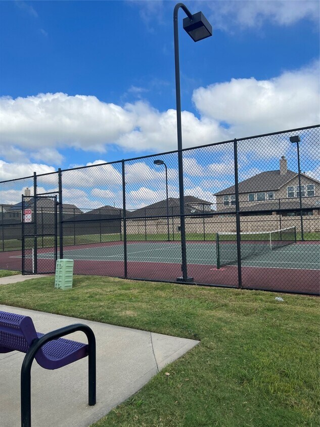 Foto del edificio - 9919 Opal Rock Dr