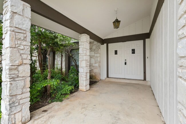 Foto del edificio - 8643 Bristlecone St